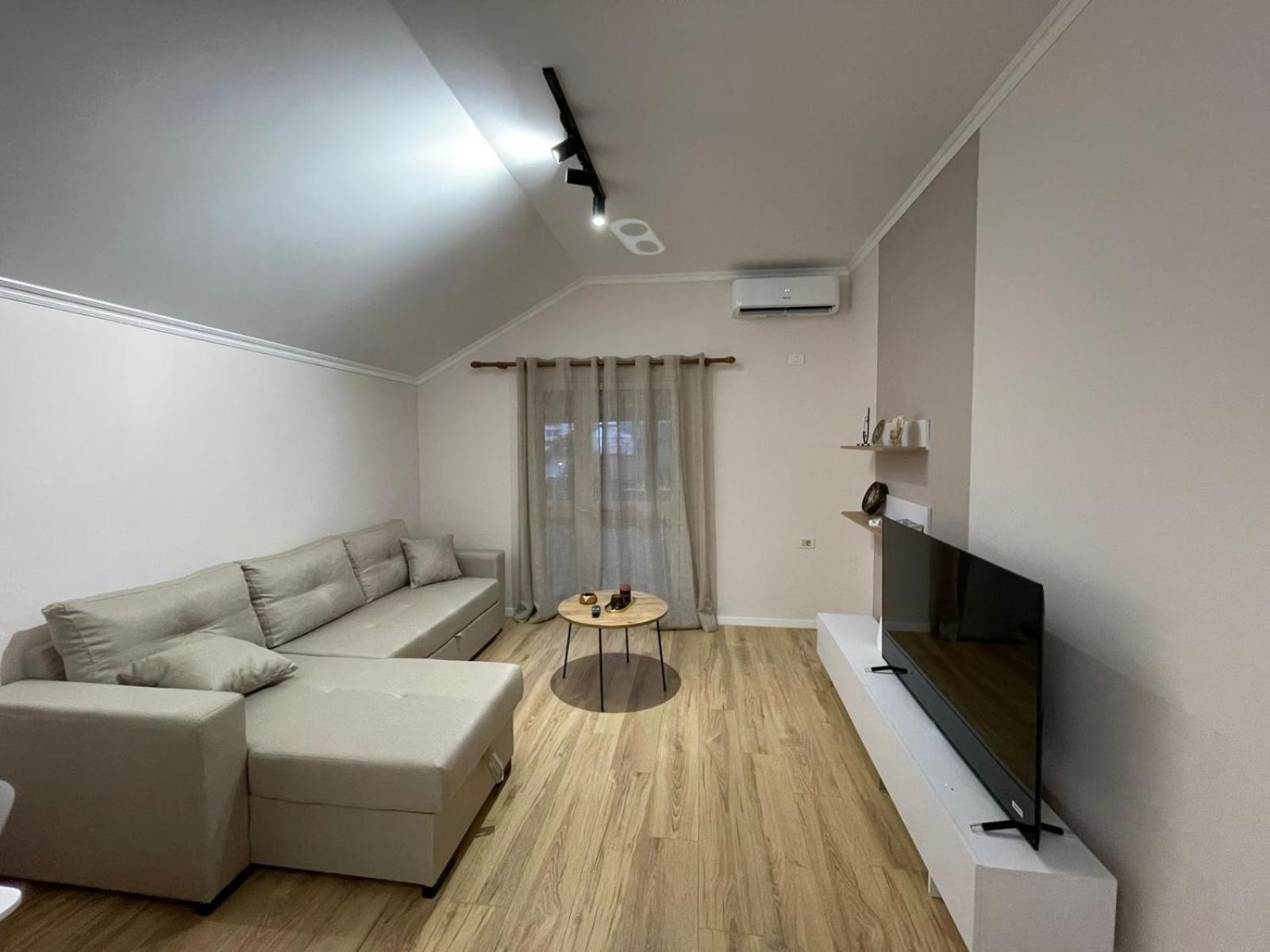City Center Apartment Тирана Экстерьер фото