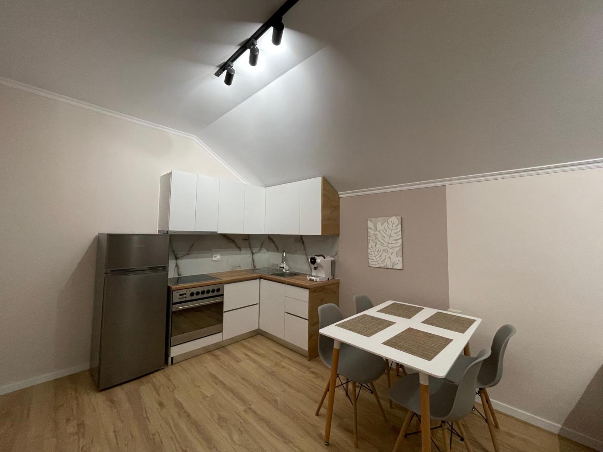 City Center Apartment Тирана Экстерьер фото
